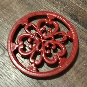 ENAMELED CAST IRON ROUND TRIVET RED 7” 2018 o.d.i. HG105 box